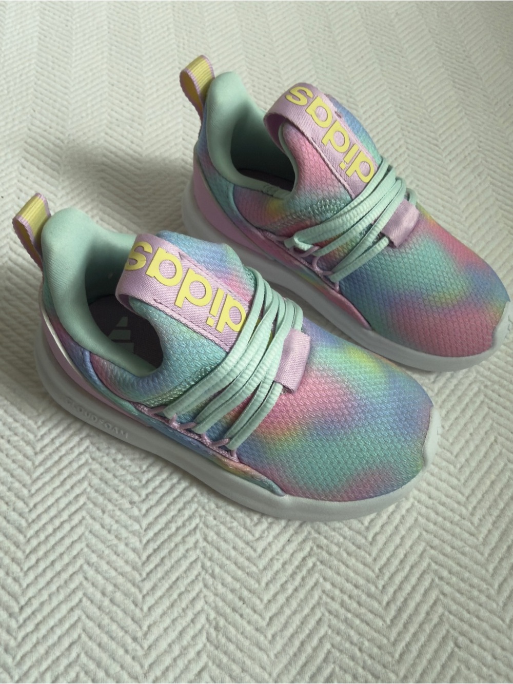 NWT Adidas Lite Racer Adapt 7.0 Girls Sneaker, Size 9 - Picture 3 of 8